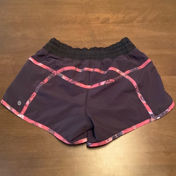 Lululemon🍋Tracker Short Ill - Picture 3 of 7
